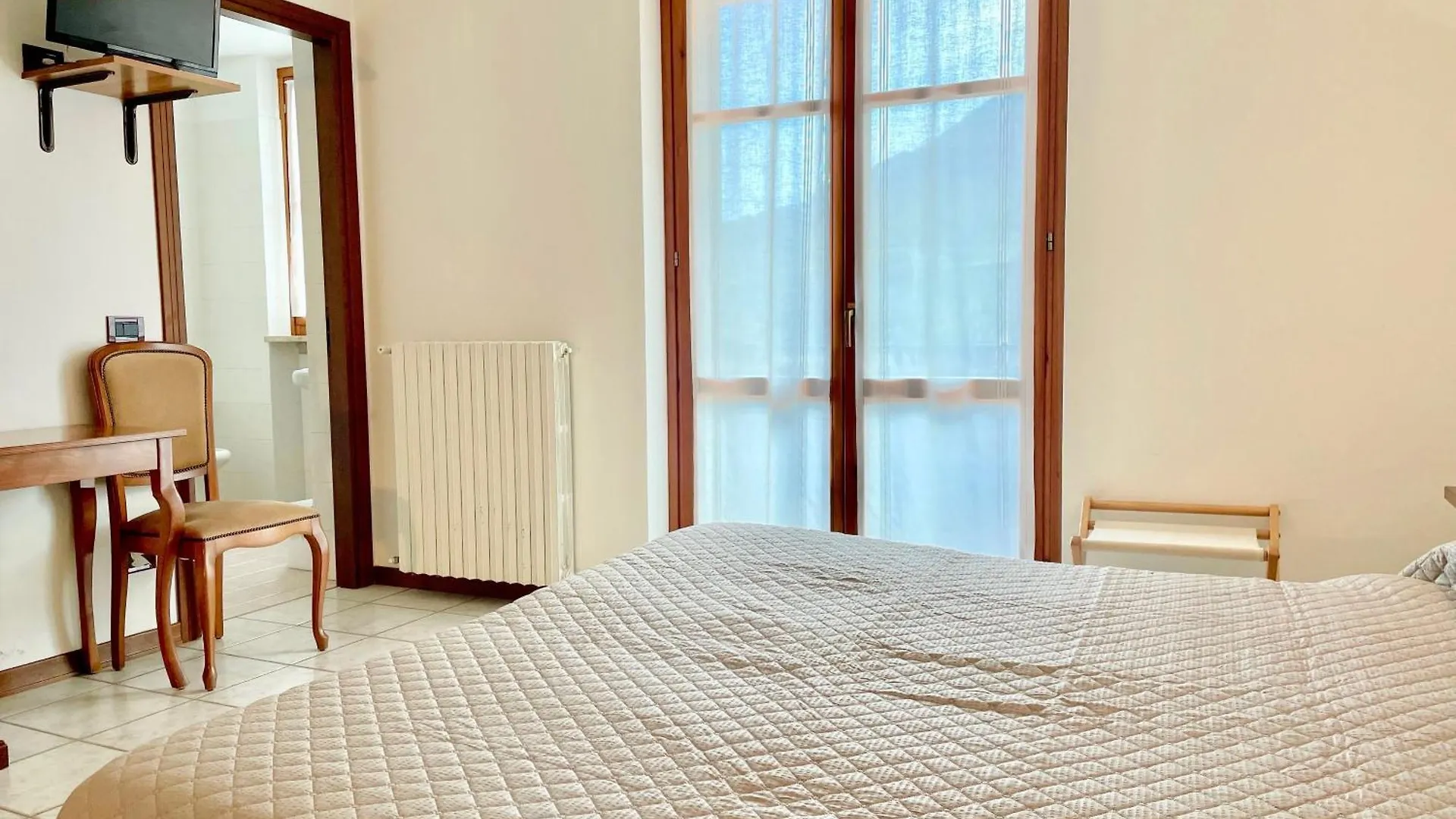 Hotel Edelweiss San Zeno di Montagna