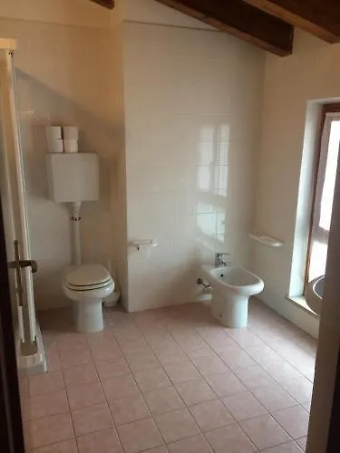 Hotel Edelweiss San Zeno di Montagna 2*,  Italia
