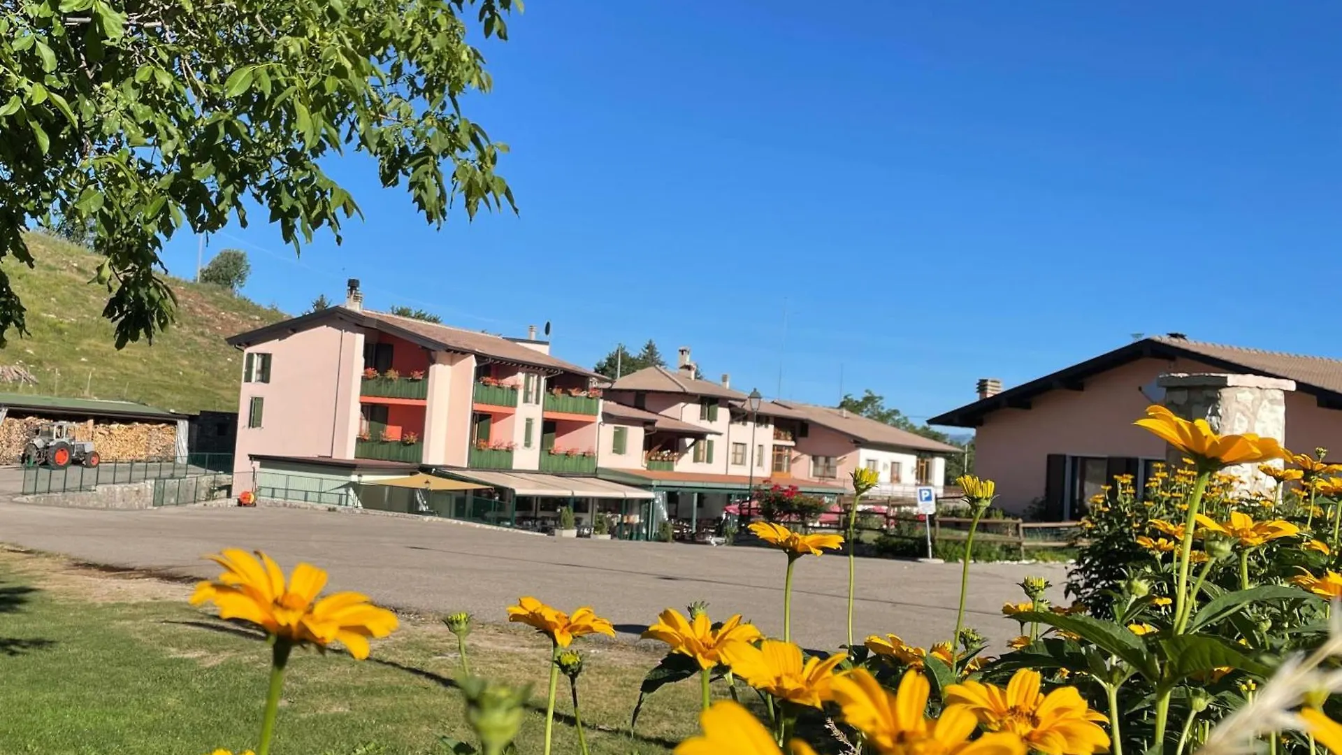 Hotel Edelweiss San Zeno di Montagna